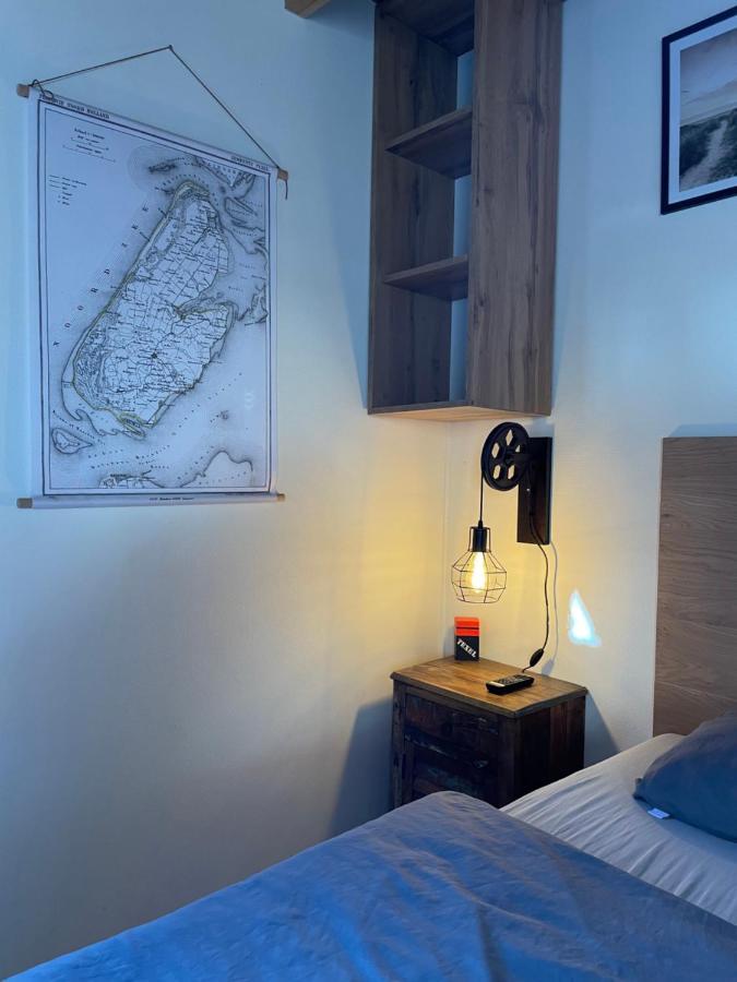 Bed and Breakfast Bed & Bike Gasthuus Texel Den Burg Esterno foto